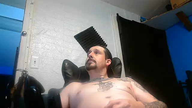 faded206 Show in webcam