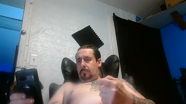 faded206 Show in webcam