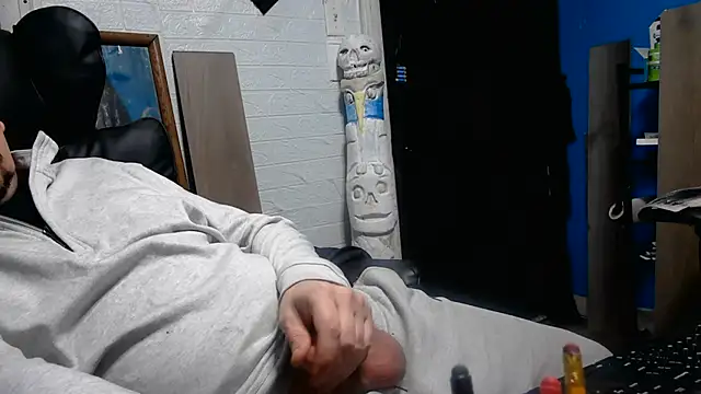 faded206 Show in webcam