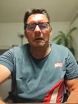 phil_truck_exhib Show Webcam