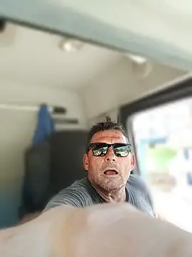 phil_truck_exhib Шоу с уебкамера