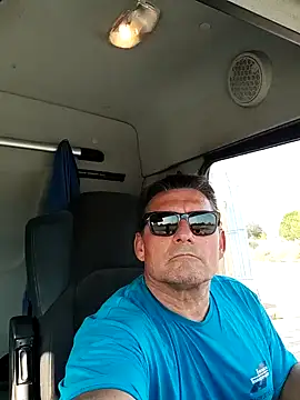 phil_truck_exhib Show Webcam