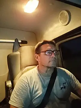 Вебкам-шоу phil_truck_exhib