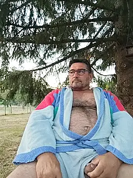 phil_truck_exhib Webcam Show
