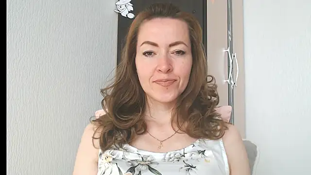 NicoleEunice87 Adlı Modelin Canlı XXX Sohbeti