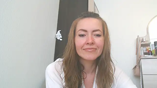 NicoleEunice87 Adlı Modelin Canlı XXX Sohbeti