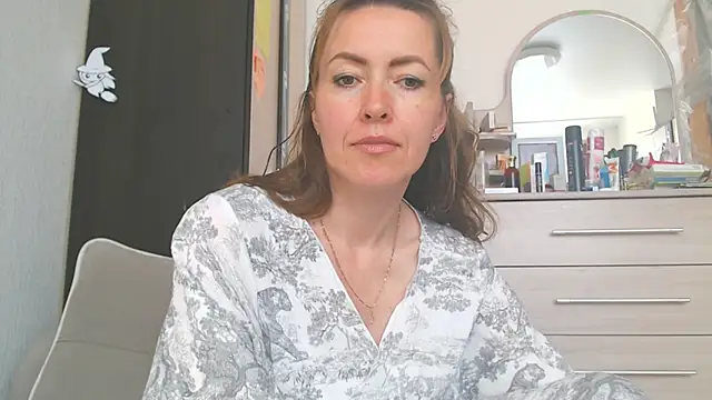 NicoleEunice87 Adlı Modelin Canlı XXX Sohbeti