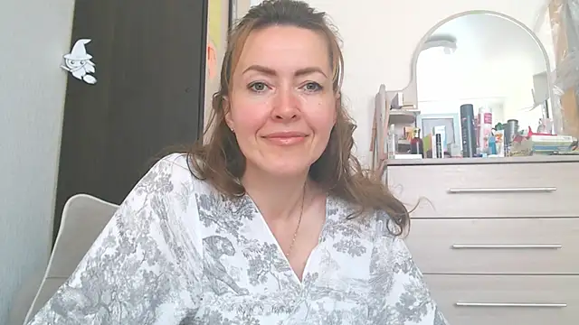 NicoleEunice87 Adlı Modelin Canlı XXX Sohbeti