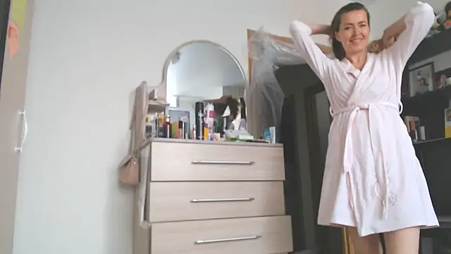 XXX chat uživo modela NicoleEunice87