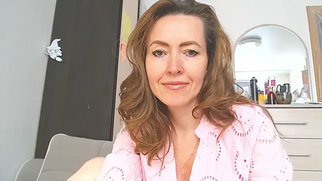 Czat XXX na żywo – NicoleEunice87
