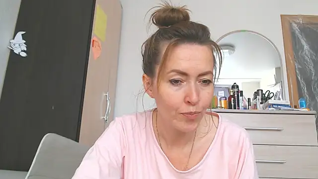 NicoleEunice87 Adlı Modelin Web Kamerası Şovu