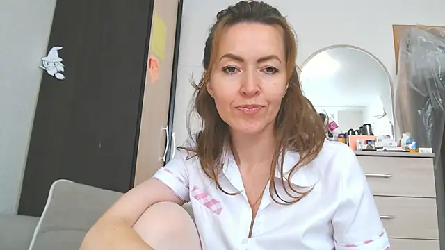 NicoleEunice87 Adlı Modelin Web Kamerası Şovu