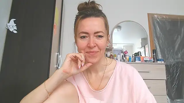 NicoleEunice87's Live XXX Chat