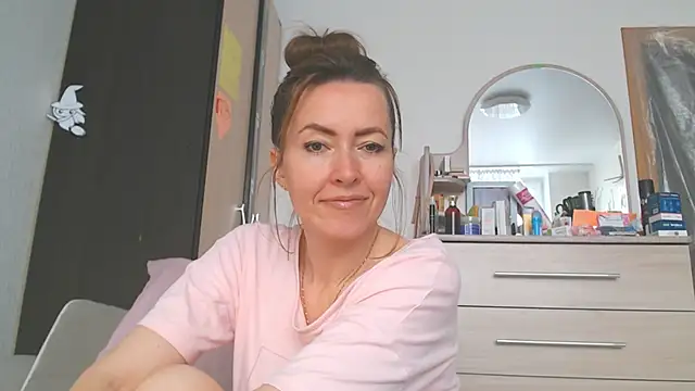 NicoleEunice87's Live XXX Chat