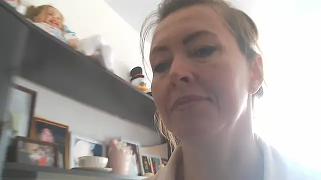 Czat XXX na żywo – NicoleEunice87