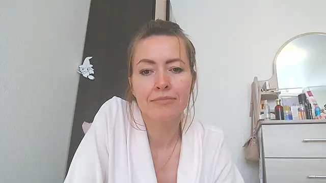 צ'אט XXX בשידור חי של NicoleEunice87