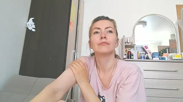Chat XXX ao vivo de NicoleEunice87