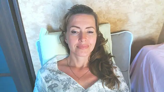 Chatroom XXX en direct de NicoleEunice87