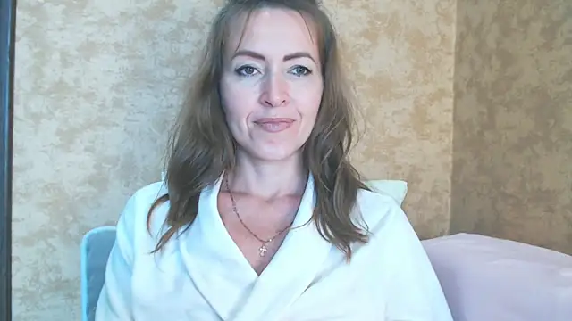 NicoleEunice87 Adlı Modelin Canlı XXX Sohbeti