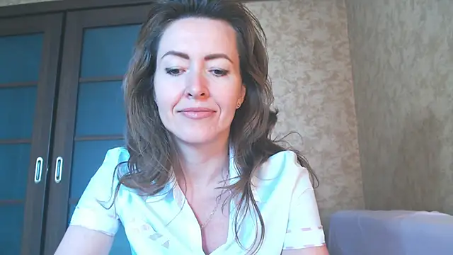 NicoleEunice87 Adlı Modelin Canlı XXX Sohbeti