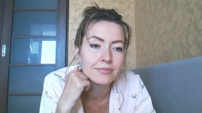 Chat +18 de NicoleEunice87 ao vivo