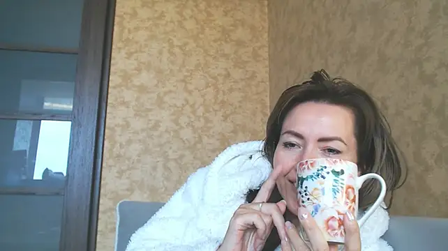 צ'אט XXX בשידור חי של NicoleEunice87
