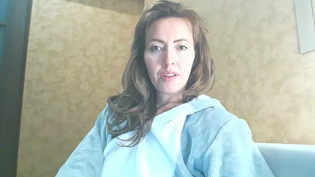 XXX chat uživo modela NicoleEunice87