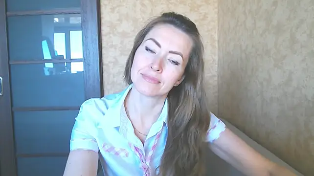 NicoleEunice87 XXX чат на живо