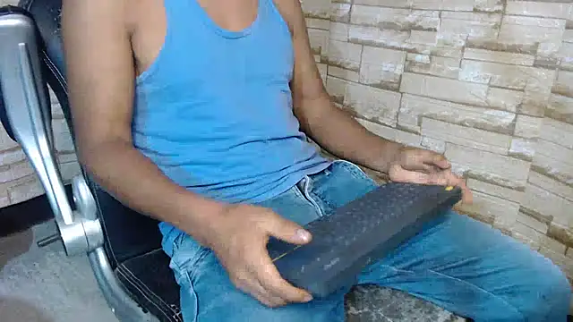 Show modela sexymen----- na web-kameri