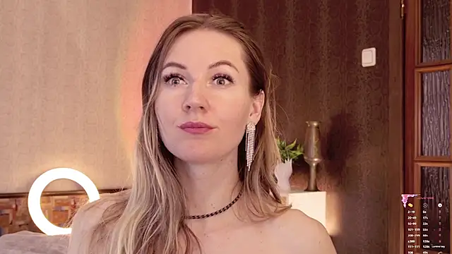 Hello_Lisha's Live XXX Chat