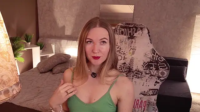 Hello_Lisha Webcam show
