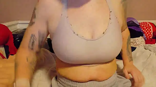 Show modela wetgerman_2 na web-kameri