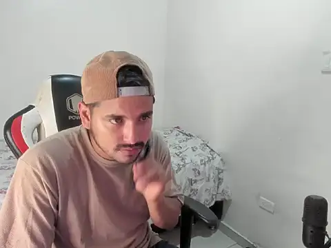 kylian_07 网络视讯表演