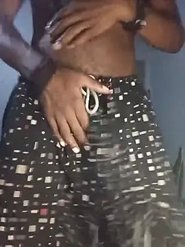 Živý XXX chat BigBlacBoyD