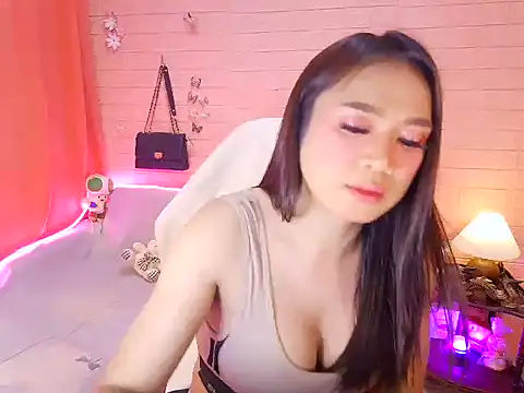 Asian_Lily Pertunjukan Webcam