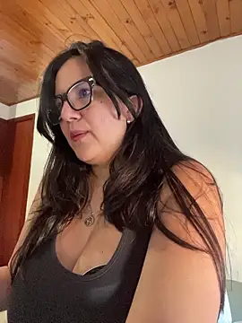 Chatroom XXX en direct de SWEETLILY18