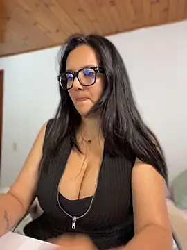 SWEETLILY18 webkamerás műsora