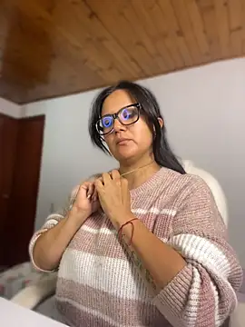 SWEETLILY18 webcam show