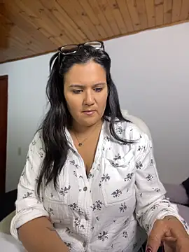Show modela SWEETLILY18 na web-kameri