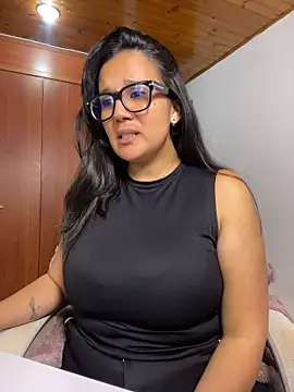 XXX chat uživo modela SWEETLILY18