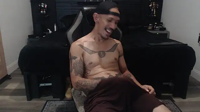 inc25cb@xh's Webcam Show