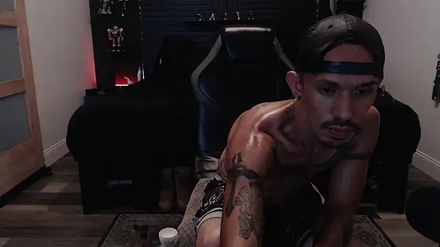 inc25cb@xh's Webcam Show