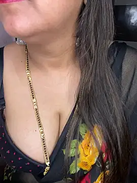 Notty-HotyBhabhi 现场XXX聊天
