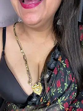 Notty-HotyBhabhi 网络视讯表演