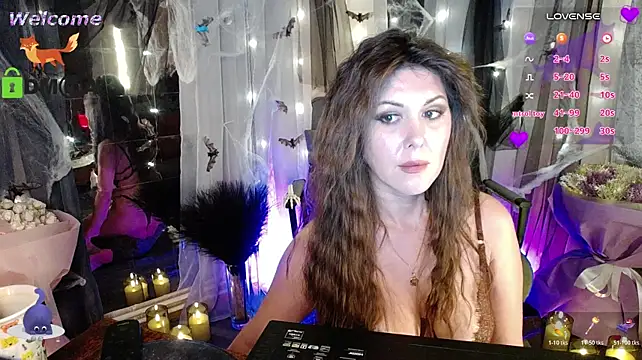 -CUTE-EVIL-'s Webcam Show