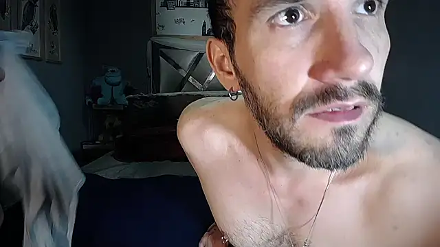 Danny_hot_fun Show in webcam