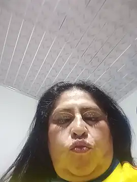 Keyla01_ XXX чат на живо