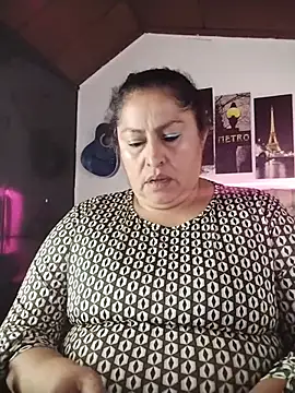 Chat XXX en directo de Keyla01_