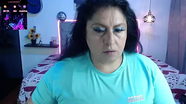 Chat XXX en directo de Keyla01_