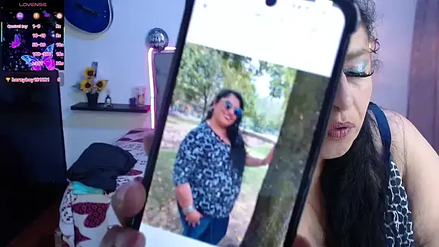 Chat XXX en directo de Keyla01_